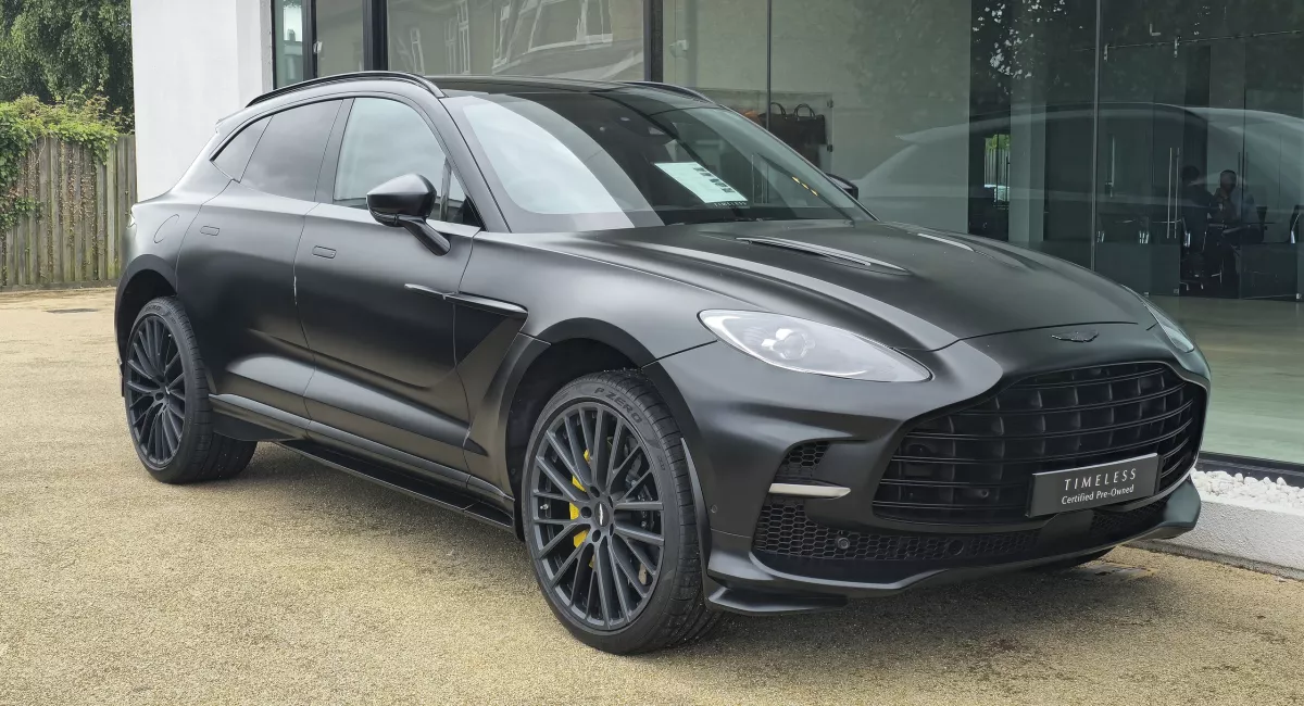 Aston Martin DBX707