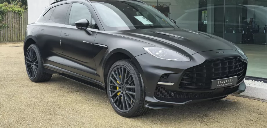 Aston Martin DBX707