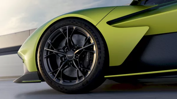 Źródło: Aston Martin Press Kit